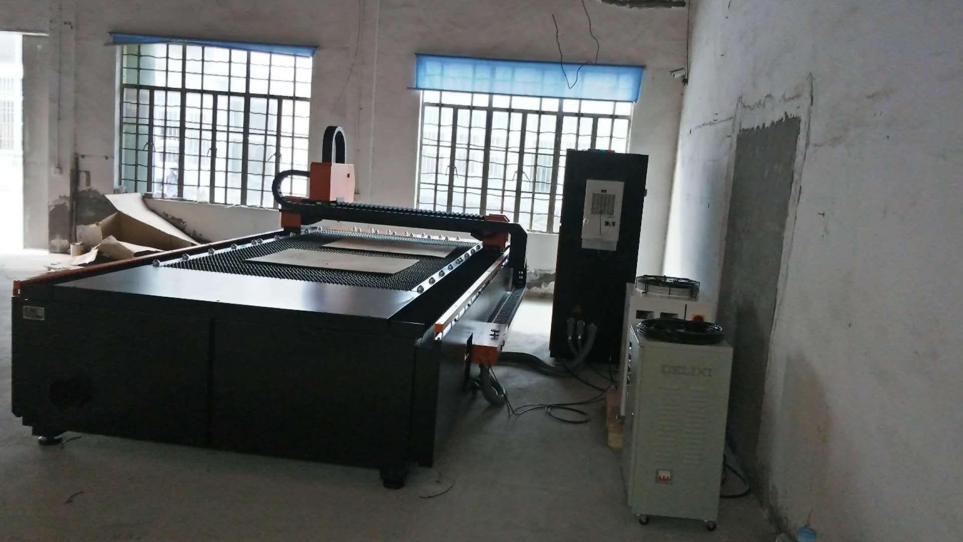 2、激光切割精度高：激光切割機和線(xiàn)切割面哪個(gè)精度最高？